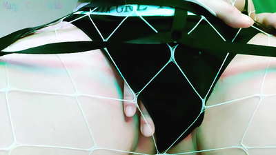 रेडहेडले आफ्नो डिकलाई कसरी झटका दिने भनेर बताउँछ र उनको योनी देखाउँछ - डर्टी शब्दहरू